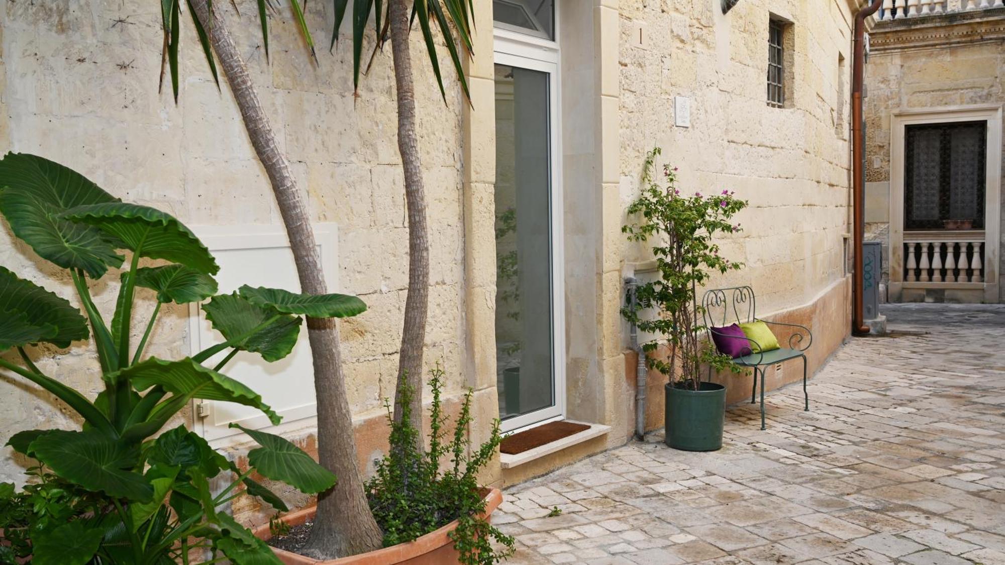 Le Chicche Suite Lecce Exterior foto